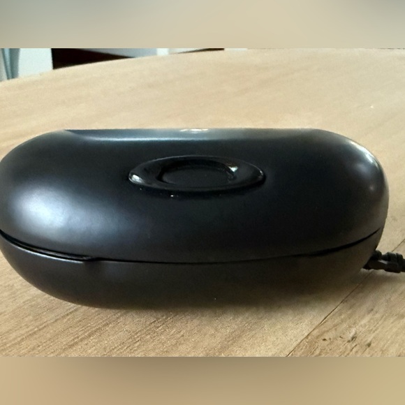 Men’s Oakley Turbine Gray Sunglasses with Case - Picture 9 of 13